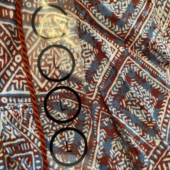 Beautiful blouse - Picture 5 of 5